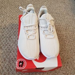 New Nike Womens Viale Sneakers - Size 9